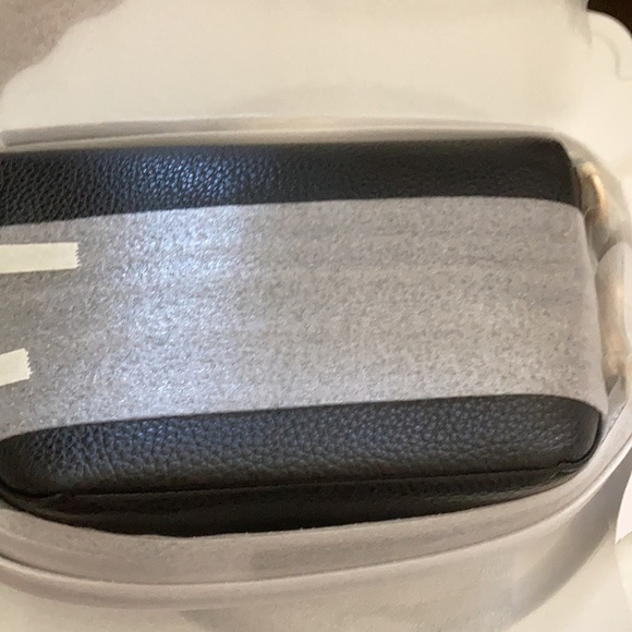 Coach Karlee Crossbody - Picture 6 of 6